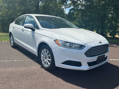 Used 2016 Ford Fusion S image 9