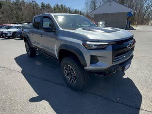 New 2026 Chevrolet Colorado ZR2 w/ Technology Package AWD/4WD image 7
