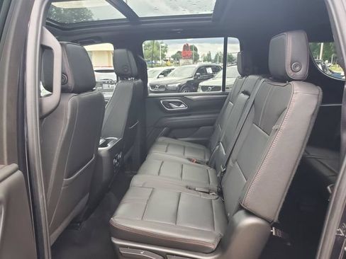 Used 2023 Chevrolet Suburban RST w/ Sport Performance Package AWD/4WD image 25