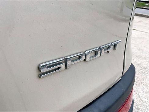 Used 2015 Jeep Cherokee Sport FWD image 10