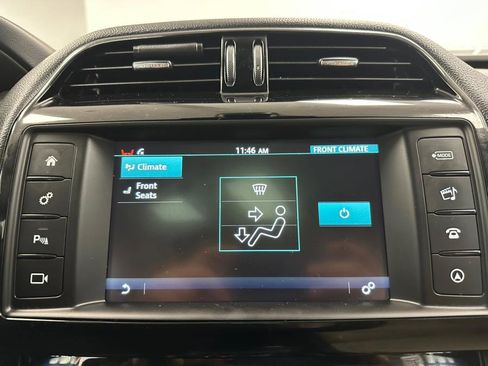 Used 2018 Jaguar XE Premium image 52