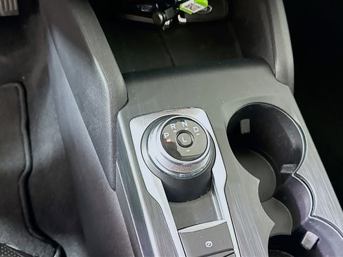 Used 2022 Ford Escape Titanium FWD image 25