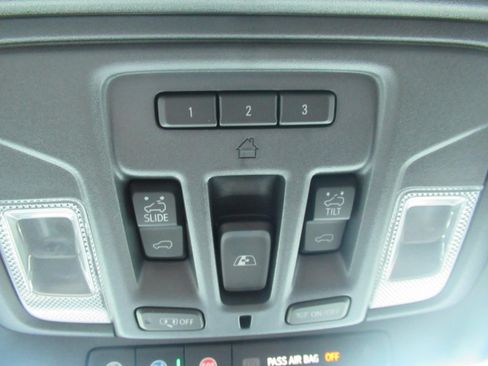 Used 2024 GMC Sierra 1500 Denali Ultimate AWD/4WD image 32