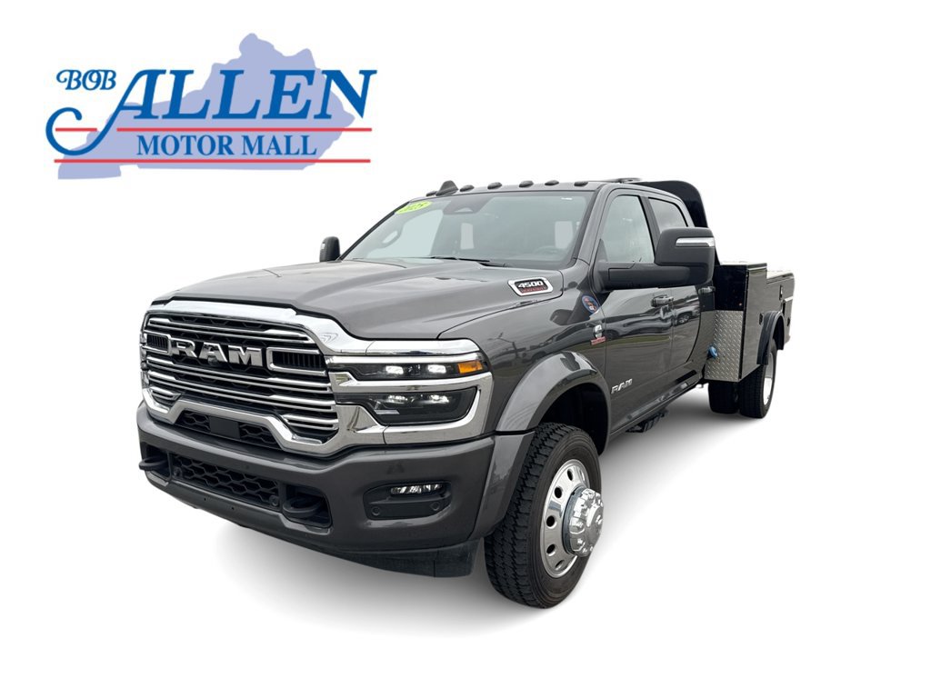 Used 2025 RAM 4500 4x4 Crew Cab DRW w/ Laramie Trim Package image 1