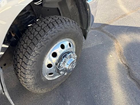 Used 2024 RAM 3500 Limited w/ Safety Group AWD/4WD image 31