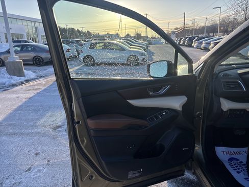 Used 2022 Subaru Ascent Touring w/ Popular Package #2A image 13