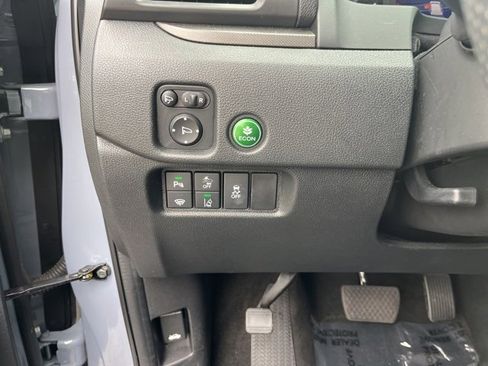 Used 2022 Honda Passport TrailSport image 32