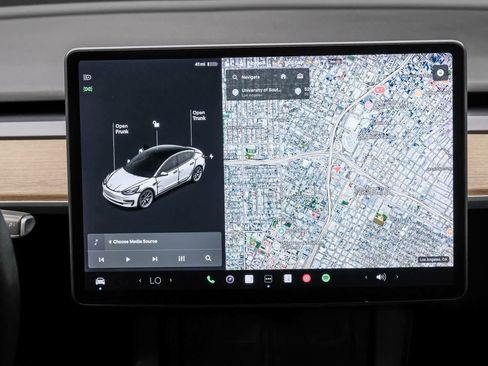 Used 2022 Tesla Model 3 RWD image 16