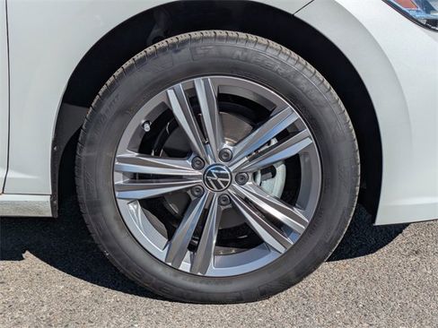 Certified 2023 Volkswagen Jetta SE image 8