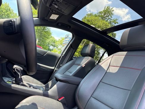 Used 2024 Chevrolet Equinox RS w/ RS Leather Package AWD/4WD image 19
