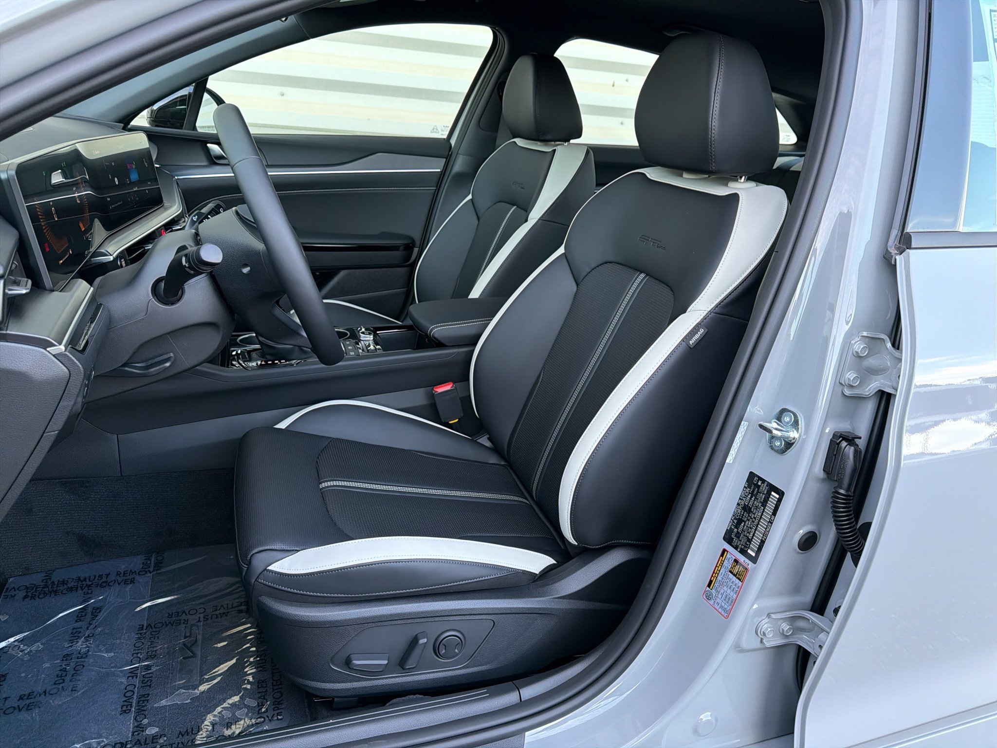 New 2027 Kia K5 GT-Line image 10