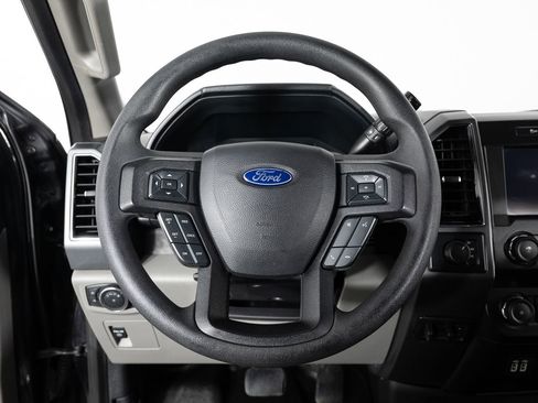 Used 2019 Ford F150 XLT image 28