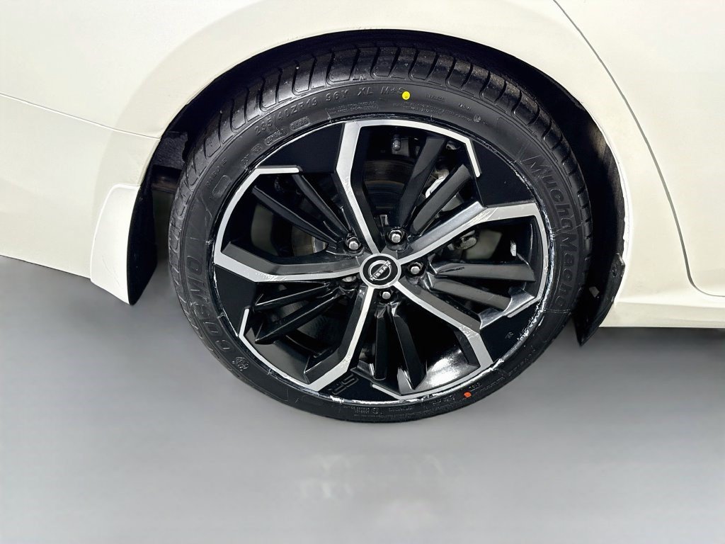 Used 2023 Nissan Altima 2.5 SR FWD image 32