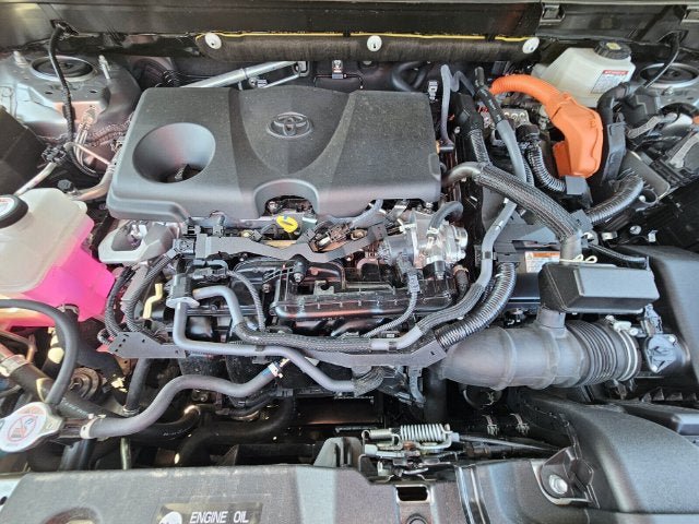 Used 2025 Toyota RAV4 XLE AWD/4WD image 33