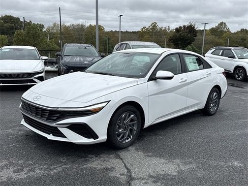 New 2026 Hyundai Elantra Blue image 3