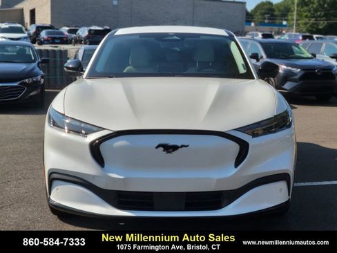 Used 2024 Ford Mustang Mach-E Premium image 8