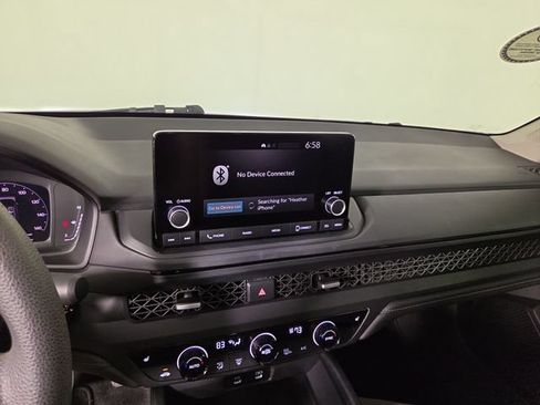 Used 2024 Honda Accord EX image 17
