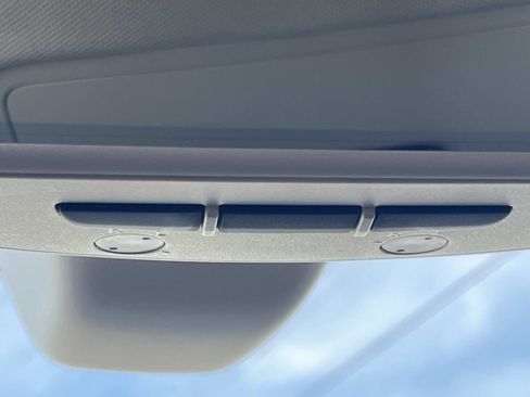 Used 2020 Mercedes-Benz GLE 350 4MATIC image 32