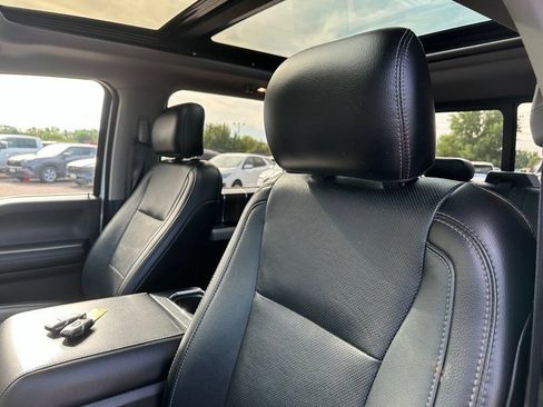 Used 2017 Ford F150 Lariat w/ Equipment Group 502A Luxury AWD/4WD image 14