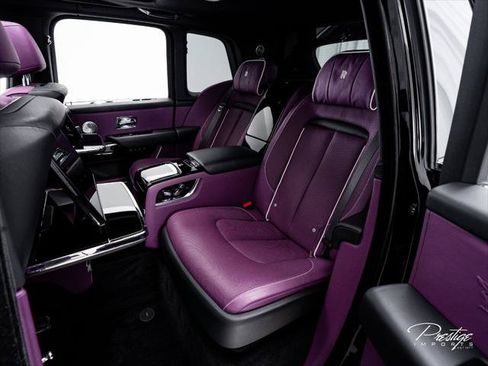Used 2023 Rolls-Royce Cullinan w/ Cullinan Package AWD/4WD image 45