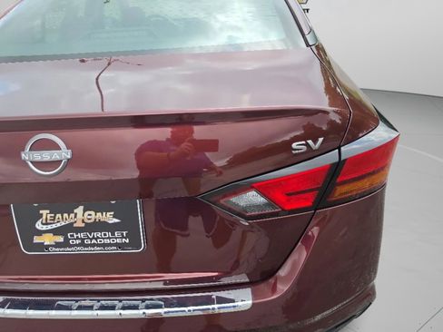 Used 2023 Nissan Altima 2.5 SV FWD image 31