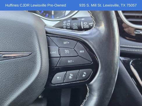 Certified 2021 Chrysler Pacifica Touring-L w/ S Appearance Package image 29