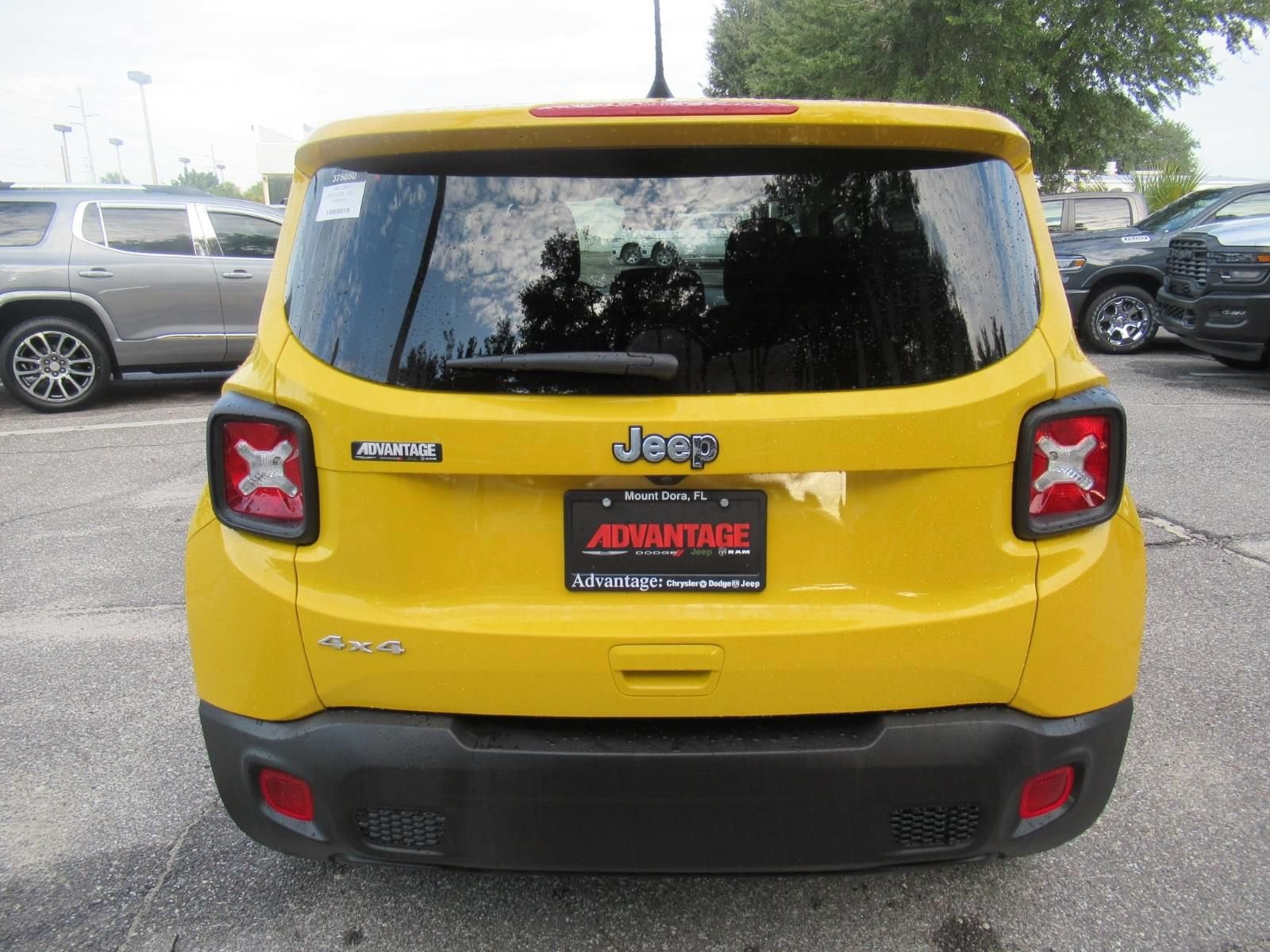 Certified 2023 Jeep Renegade Latitude AWD/4WD image 6