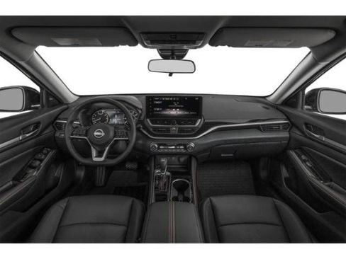 Used 2025 Nissan Altima 2.5 SR FWD image 13