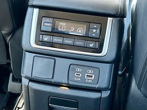 Used 2023 Subaru Ascent Limited AWD/4WD image 20