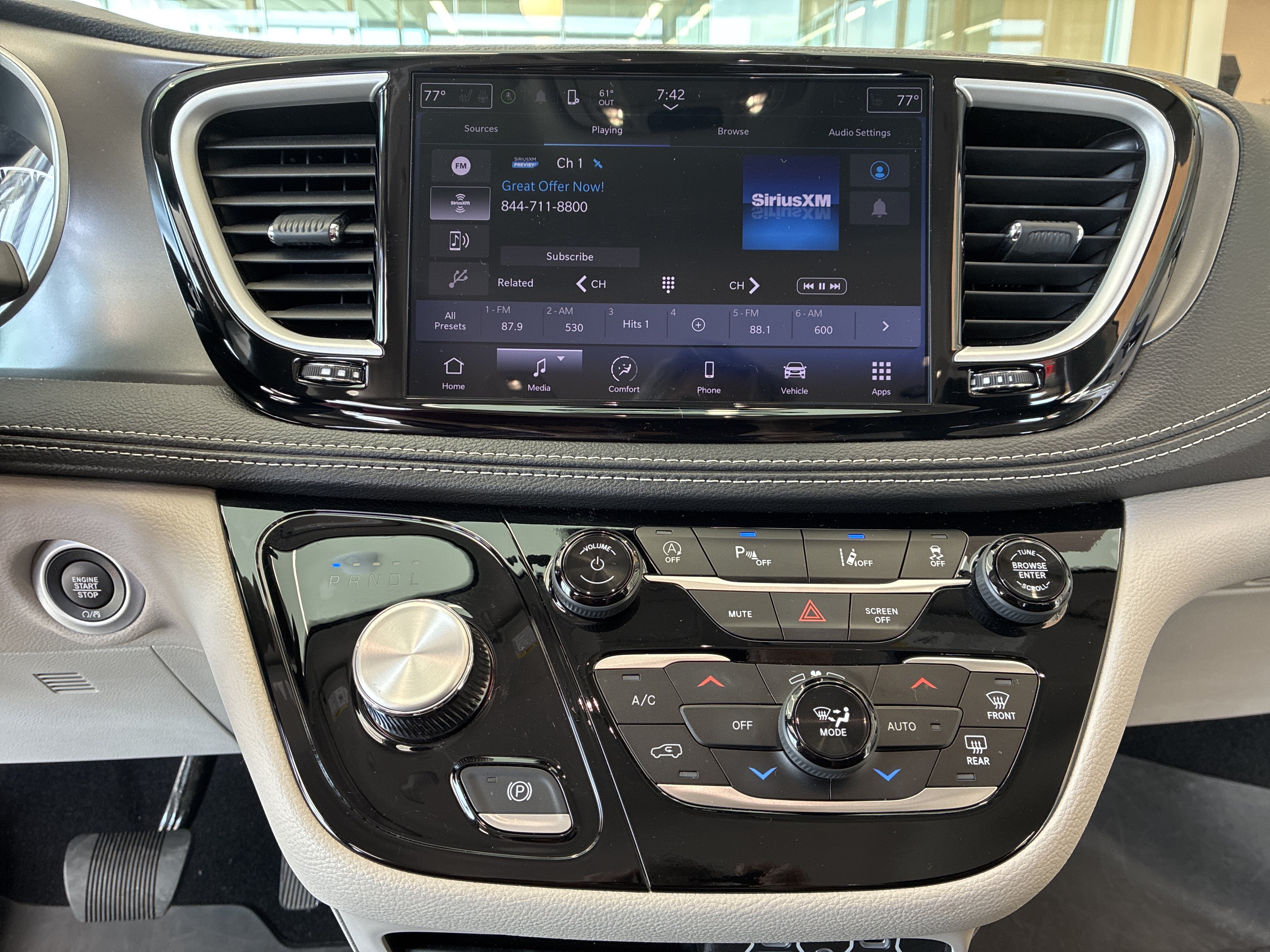 Certified 2024 Chrysler Pacifica Touring-L w/ Road Tripper Package AWD/4WD image 27