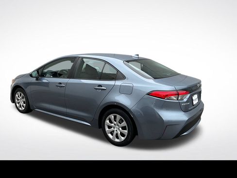 Used 2020 Toyota Corolla LE FWD image 13
