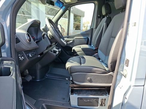 Used 2024 Mercedes-Benz Sprinter 144 Cargo image 14