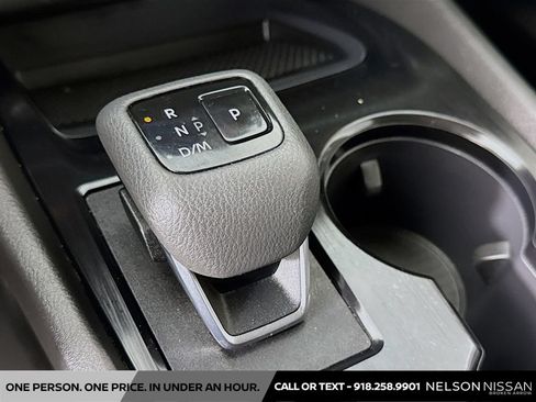 Used 2023 Nissan Rogue SV AWD/4WD image 16