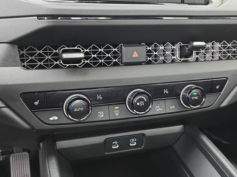 Used 2025 Honda Accord SE image 25