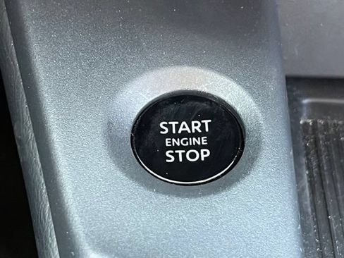 Used 2026 Nissan Sentra SR w/ Floor Mat Package FWD image 21