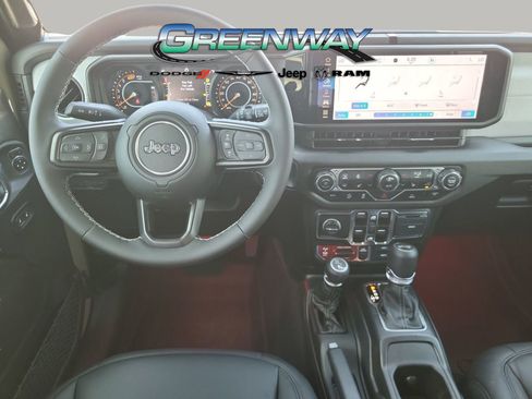 Used 2025 Jeep Wrangler Unlimited Sport AWD/4WD image 13