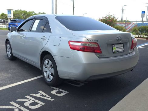 Used 2007 Toyota Camry LE FWD image 7
