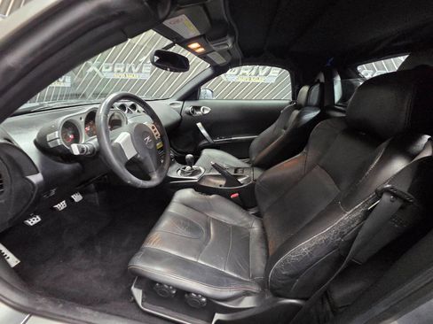 Used 2005 Nissan 350Z Grand Touring image 18