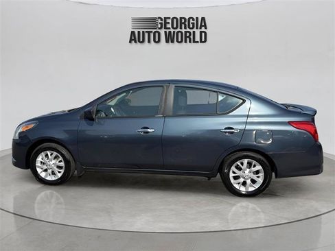 Used 2016 Nissan Versa SV w/ SV Appearance Package FWD image 8