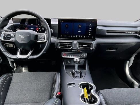 Used 2025 Ford Mustang Coupe RWD image 16