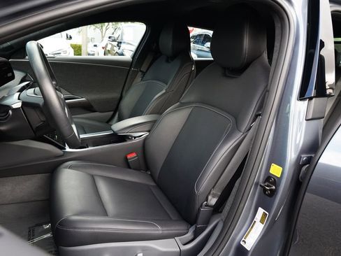 Used 2024 Lucid Air Pure RWD image 15