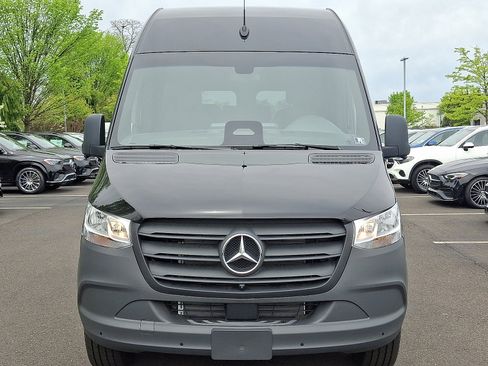 New 2025 Mercedes-Benz Sprinter 2500 image 2