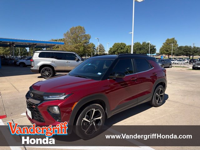 Used 2023 Chevrolet TrailBlazer RS w/ Sun and Liftgate Package FWD image 1