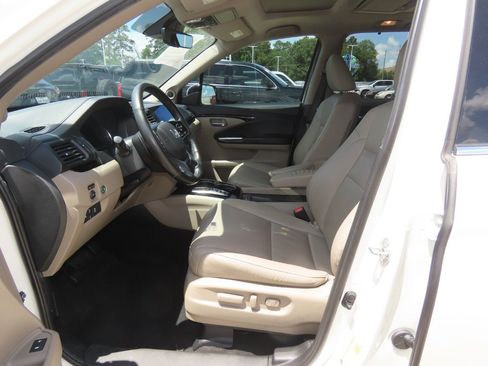 Used 2019 Honda Pilot Elite image 28