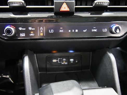 Certified 2026 Kia Sportage EX w/ EX Panorama Roof Package AWD/4WD image 26