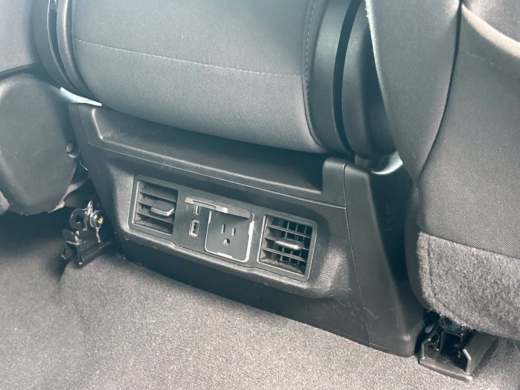 Used 2025 Chevrolet Silverado 1500 LT RWD image 44