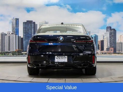 Used 2025 BMW 760i xDrive w/ Executive Package AWD/4WD image 11