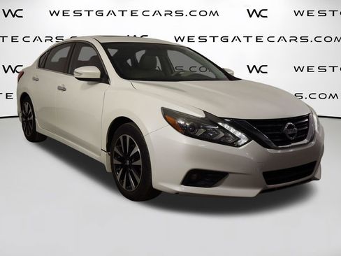 Used 2017 Nissan Altima 2.5 SL w/ Technology Package image 39