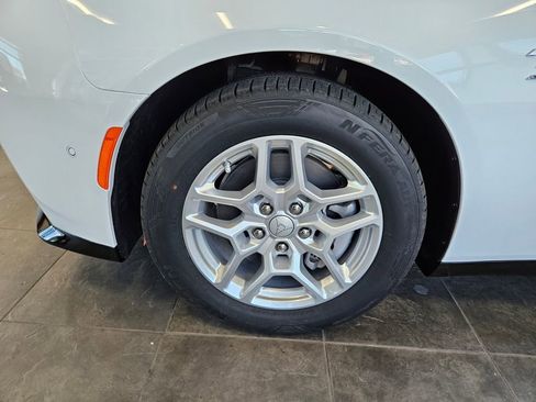 New 2025 Dodge Charger Daytona R/T w/ Quick Order Package 25M R/T AWD/4WD image 9