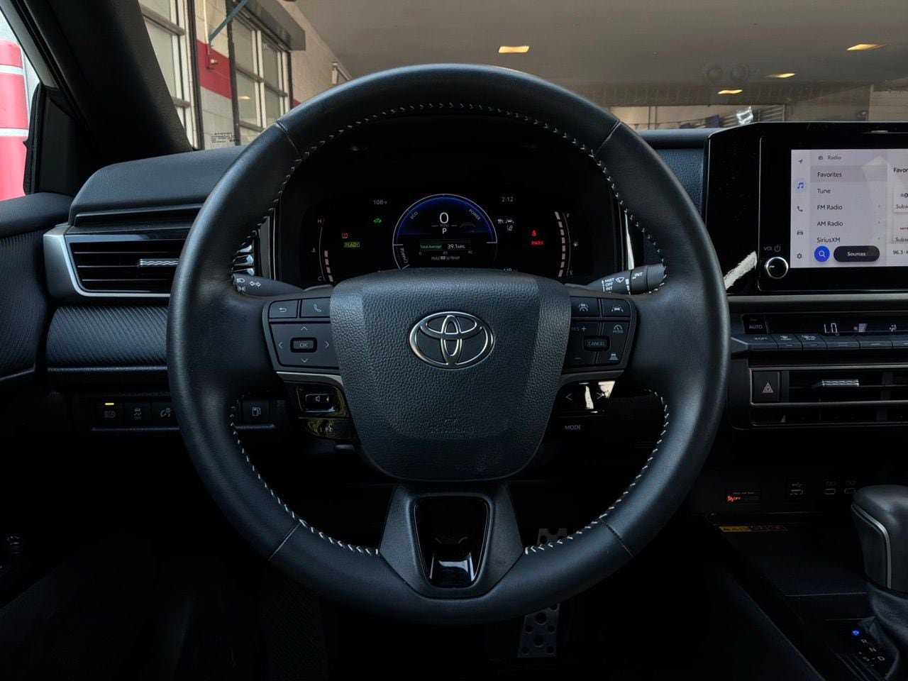 Used 2026 Toyota Camry SE FWD image 33